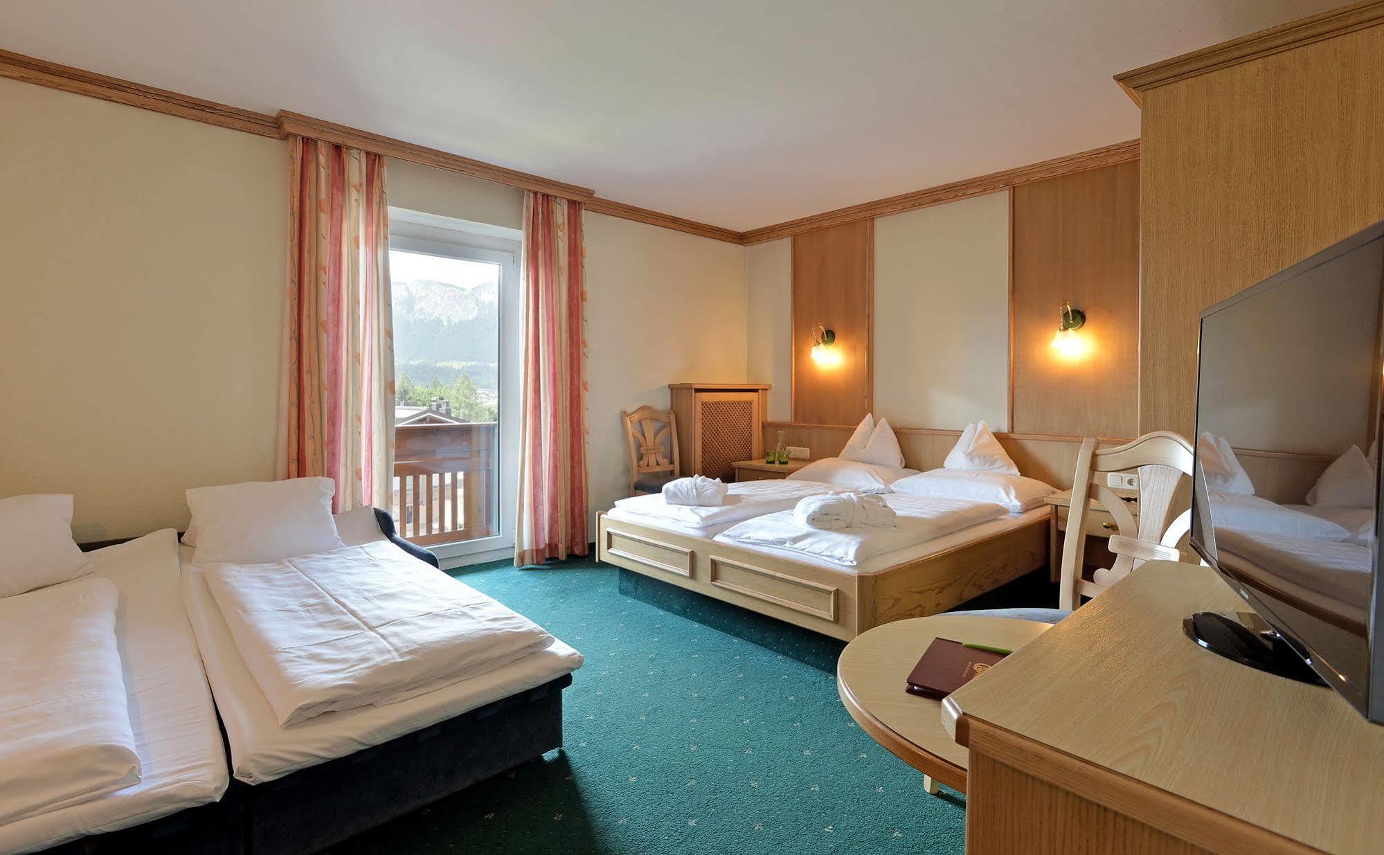 Classic Rooms By Crystal Sankt Johann in Tirol Eksteriør bilde