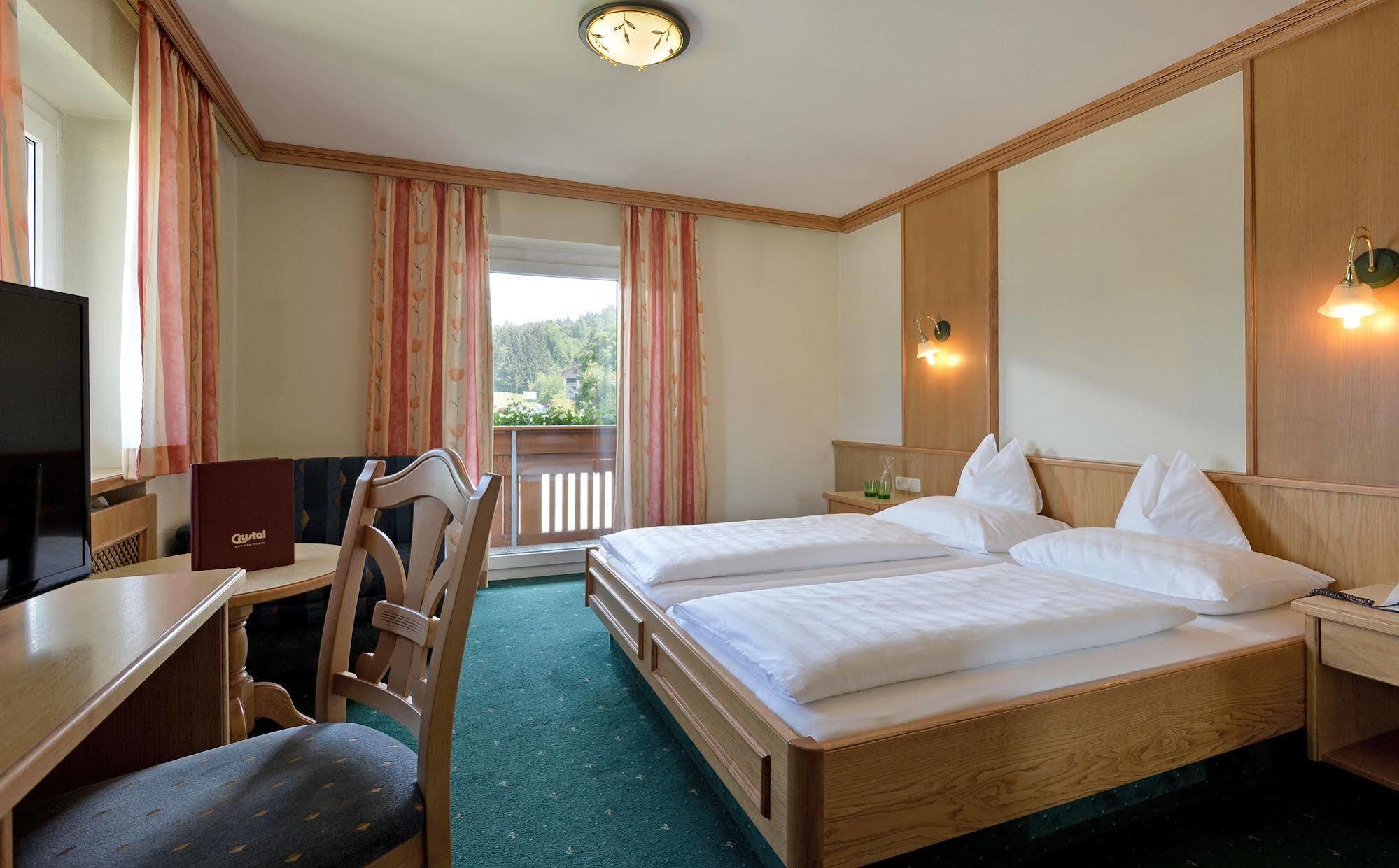 Classic Rooms By Crystal Sankt Johann in Tirol Eksteriør bilde